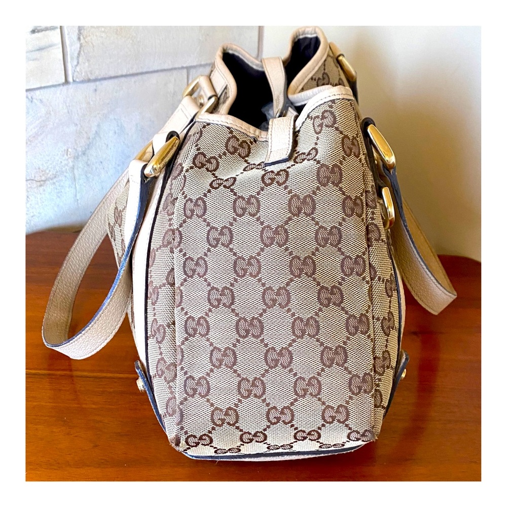 🔥SOLD🔥AUTHENTIC GUCCI SHOULDER BAG CANVAS - Picture 4 of 12